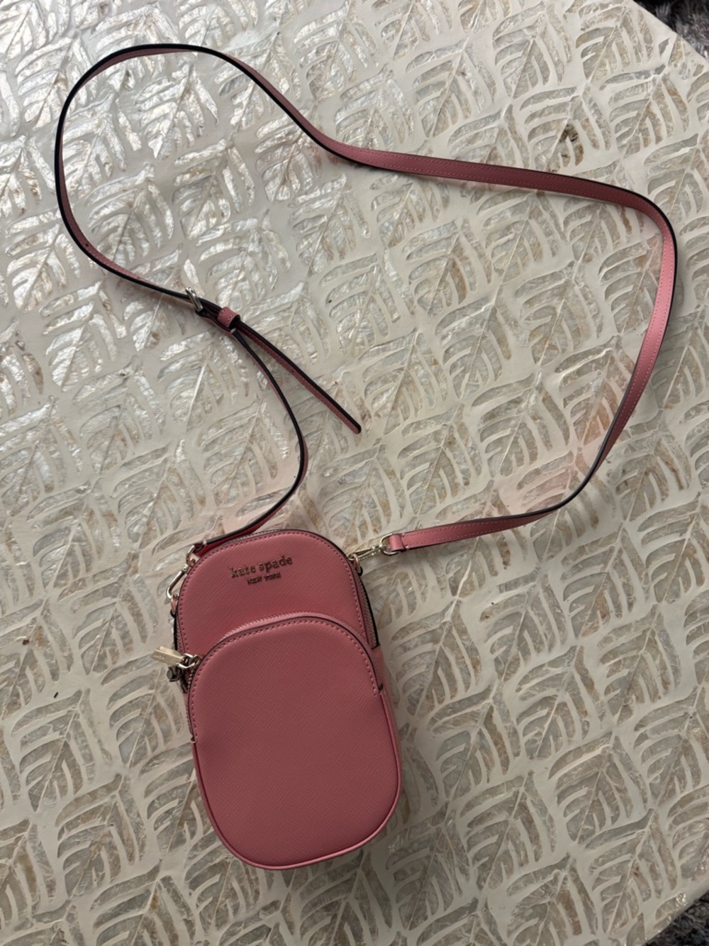 Kate Spade Phone Crossbody - Picture 5 of 5